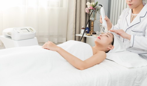 广州美容学校哪个好