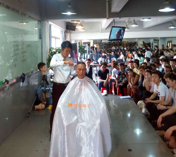 尚艺美发学院学习课堂现场